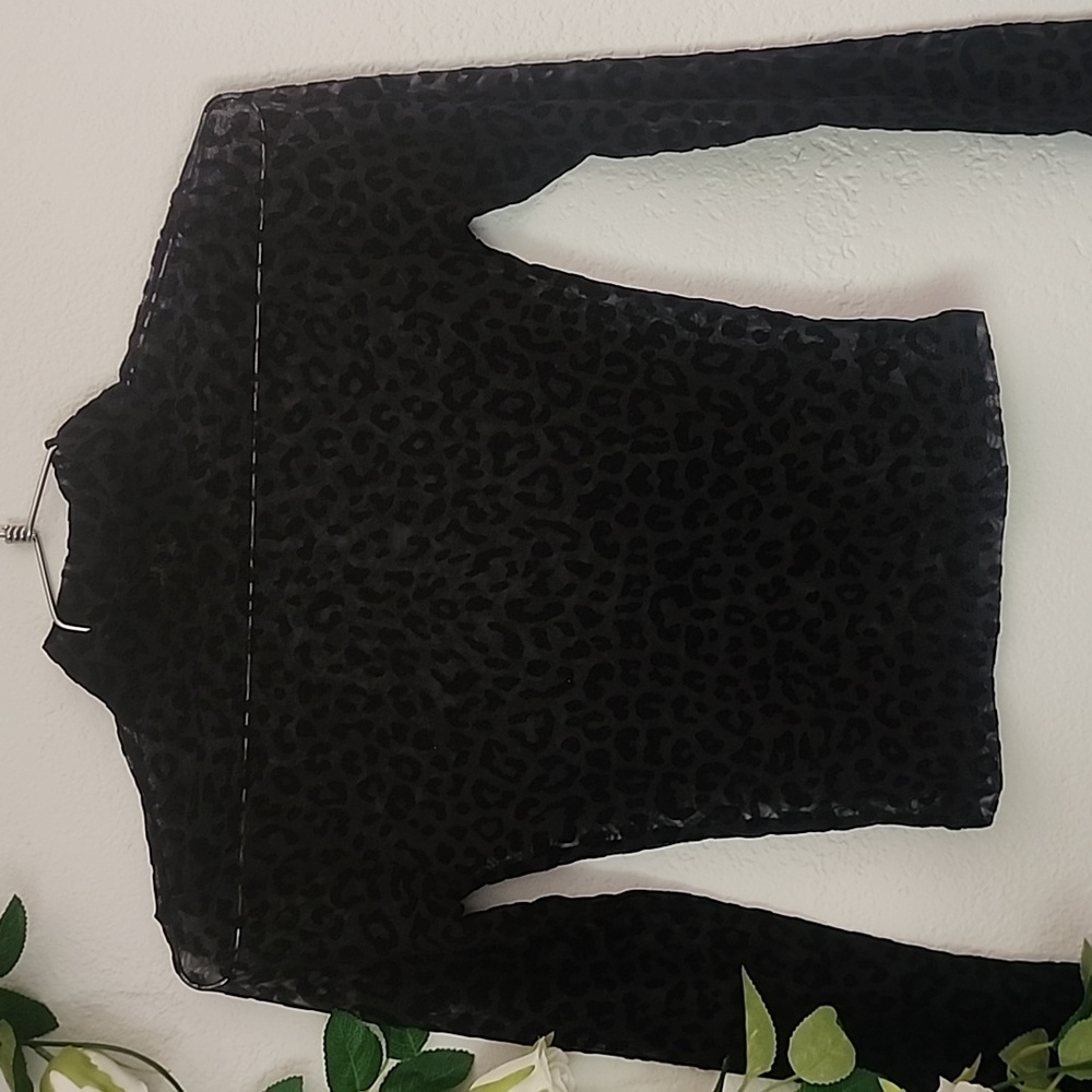 Mesh cheetah print top